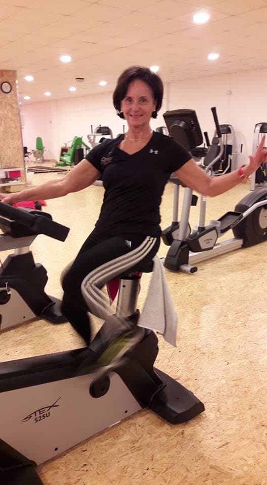 Anne Vierling im Fitnessstudio